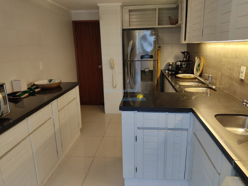 Venta Apartamento 3 Dormitorios En Suite, Península, Frente Al Puerto, Punta Del Este- Ref: 11642
