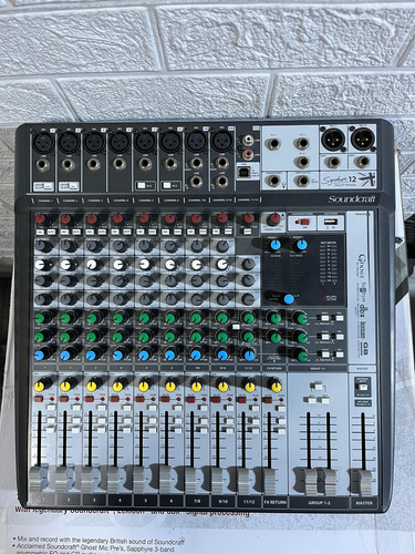 Consola Soundcraft Signature 12 Mtk De Mezcla 220v (Usado)
