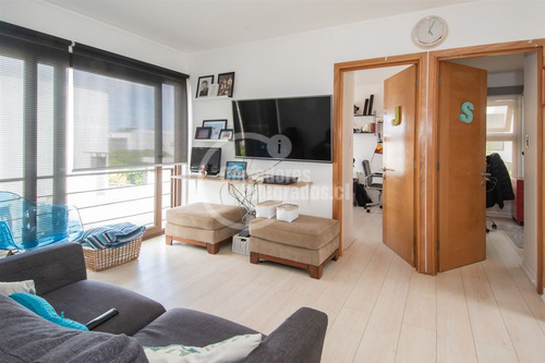 Impecable Casa En Venta, Concón Y Con Un Maravilloso Quincho