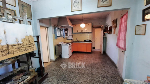 Casa Tipo Chalet Colonial En Espect Lote De 20x35.35 Mts - 707 M2 De Lote Gran Parque Arbolado