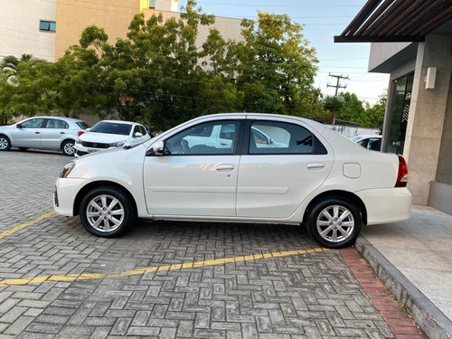 Imagem 12 de 14 de Toyota Etios Toyota Etios X Plus Sedan 1.5 2020/2020