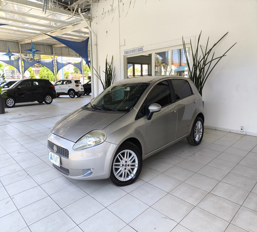 Fiat Punto 1.8 ESSENCE 16V FLEX 4P AUTOMATIZADO