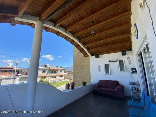 Casa En Venta En Otzolotepec ,villa Cuauhtemoc Gis24-1408