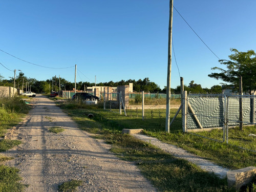 Lote 600m2 En Barrio En Crecimiento Con Escritura