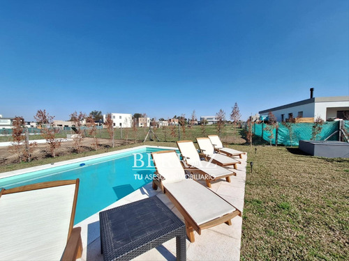 Casa Venta 6 Ambientes En Santa Elisa Pilar Del Este Lote De 563 M2