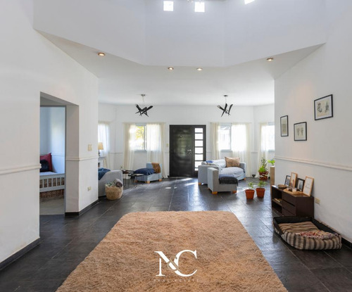 Casa En Venta En Fincas De San Vicente