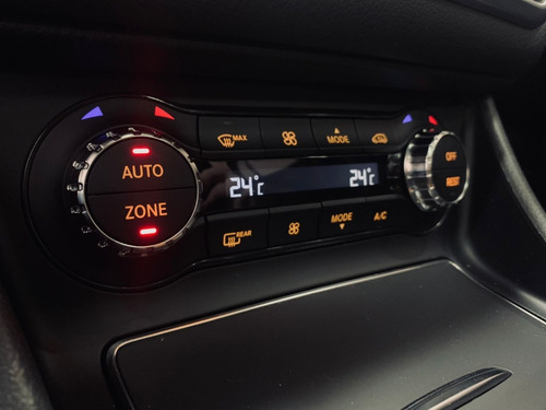 Imagen 9 de 12 de Mercedes Benz Gla 200 Urban