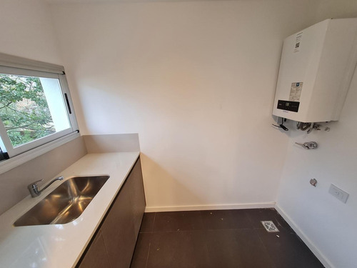 Imagen 9 de 30 de Departamento 3 Ambientes Con Cochera En City Bell Calle Cantilo - Dacal Bienes Raices