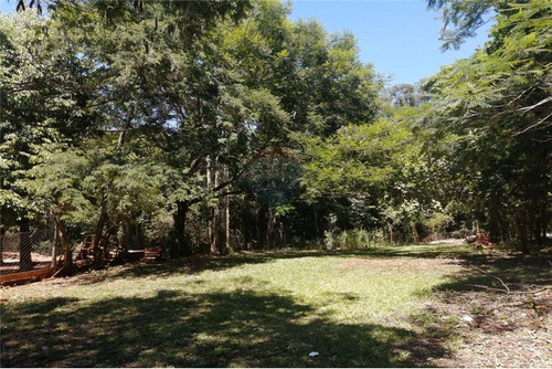 Vendo Amplio Terreno En El Barrio San Isidro: 600 M2