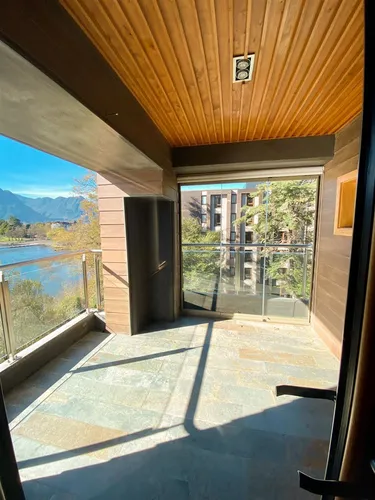 Departamento En Venta De 4 Dorm. En Pucón