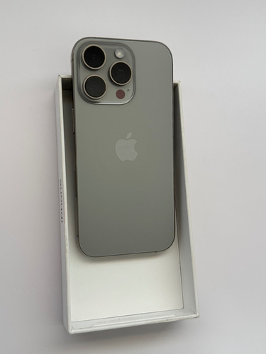 Apple Iphone 16 Pro (128 Gb) - Titanio Natural Liberado Titanio Natural (Usado)