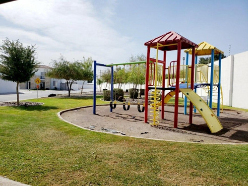 Casa En Venta En Fracc. Mollar Mod. Gaudium