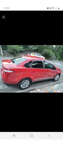 Fiat Grand Siena 1.6 16 V Essence