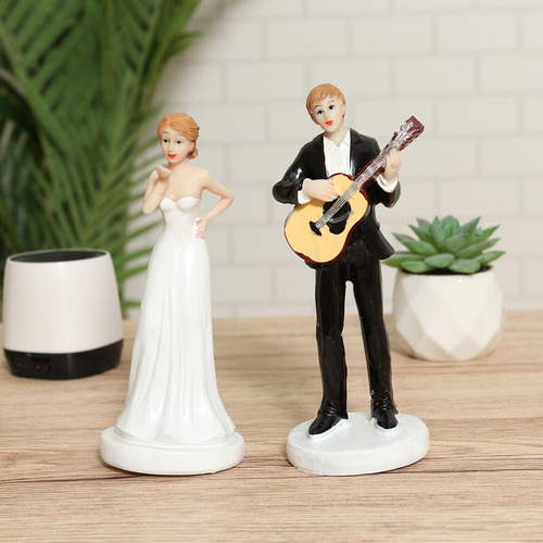 Decoración Romántica Para Tartas De Novia Y Novio Con Forma