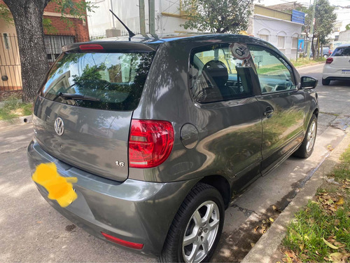 Imagen 4 de 18 de Volkswagen Fox 2013 1.6 Comfortline 3 P