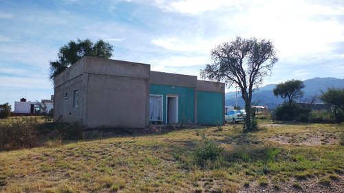 Casa Con 3 Habitaciones En Villa Aguadita Del Portezuelo, Maravillosa Vista A Las Sierras