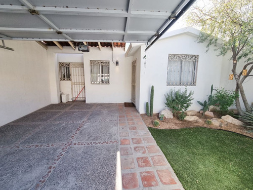 Espectacular Casa De Una Planta En Venta En Colinas Residencial