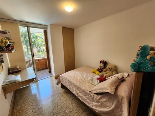 Apartamento En Venta En Laureles, Primer Parque. Cod V12107