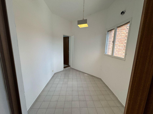 Departamento Con Terraza. 1 Dorm. B°nueva Córdoba. Obispo Oro Al 300