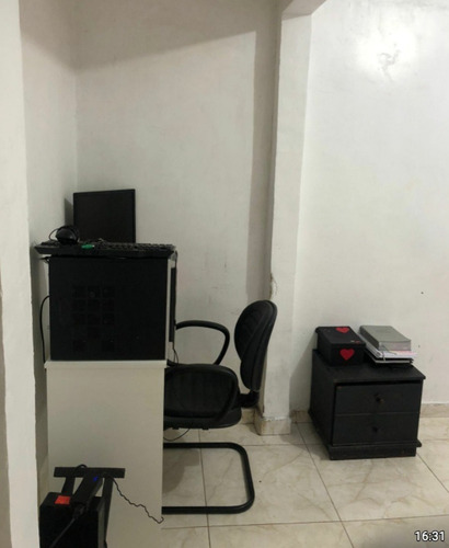Imagem 18 de 21 de 2 Ótimas Casas/ 2 Quartos /entrada Totalmente Independente. Alugada Por 1500 E 900 Reais
