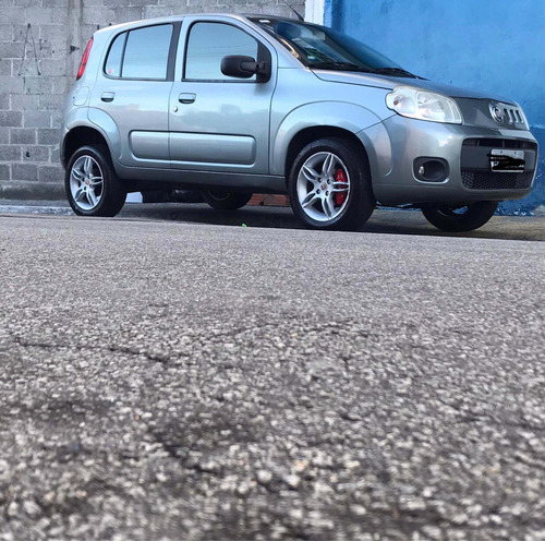 Imagem 1 de 8 de Fiat Uno 2011 1.0 Vivace Flex 5p