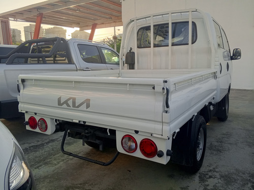 Kia K2700 D/cab. Diesel 4x4 Us 25,990