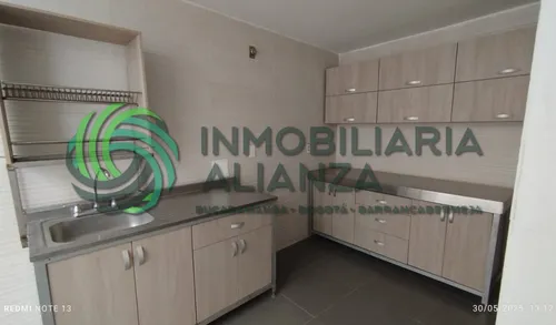 Casa En Arriendo En Altos De Cabecera. Cod A16991
