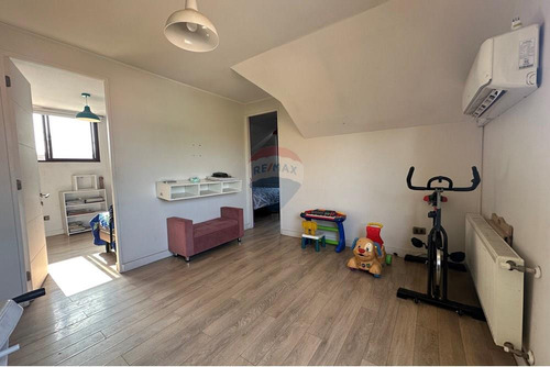 Casa Familiar 4+1 Dorm Brisas Norte