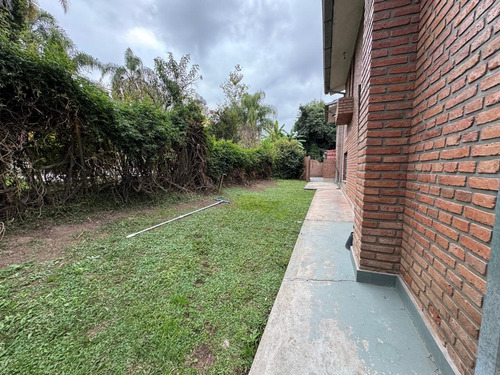 Venta Casa 5 Dorm 855,03 M2 B° Alto Padilla