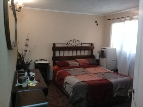 Imagen 18 de 30 de Casa Más 2 Departamentos Al Frente Con Cochera Escritura Cerca Acceso Oeste Permuta