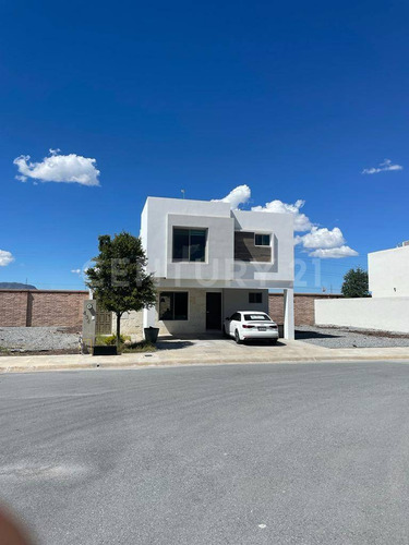 Casa Amueblada En Venta En Fracc. Las Misiones Ix En Saltillo