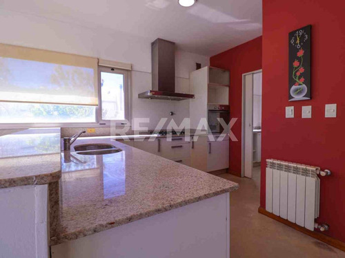 Alquiler De Casa 3 Dormitorios Comahue Golf