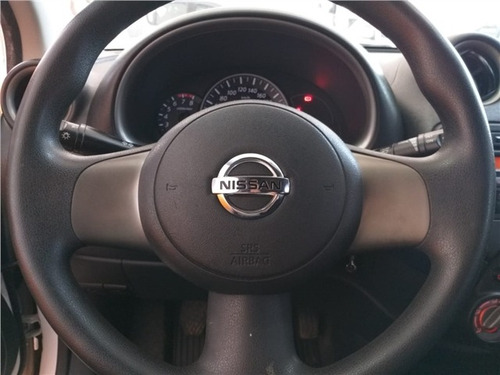 Nissan March 1.6 Sv 16v Flex 4p Manual