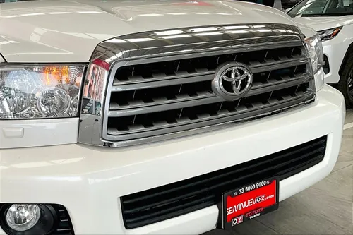 Toyota Sequoia 5.7 Plinum V8 At