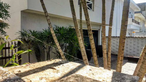 Imagem 2 de 30 de Sobrado Com 4 Dorms Boqueirão , Aqueles Que Nao Se Vê Mais ... - V15344