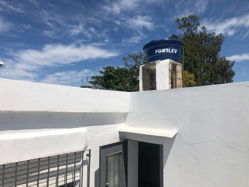 Dueño Vende Apartamento A Media Cuadra Carlos Ma Ramirez A Dos De Paso Molino Excelente Punto Oportunidad De Inversion Alquilado