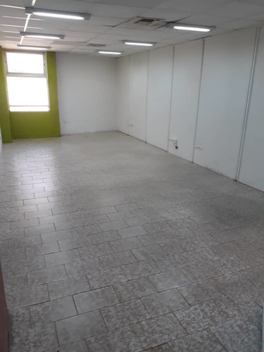 Imagen 5 de 12 de Oficina En Venta Torre Cosmopolitan Urb Calicanto 4128849102
