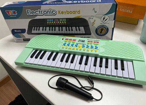 Imagen 2 de 4 de Teclado Piano Musical Teclado Musical Para Niños 37 Teclas