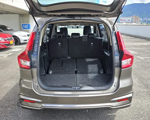 Suzuki Ertiga 1.5 At