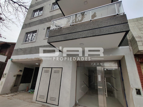 Imagen 13 de 13 de 2 Ambientes A Estrenar Con 2 Patios. 85m2 ! - Caaguazu 7200