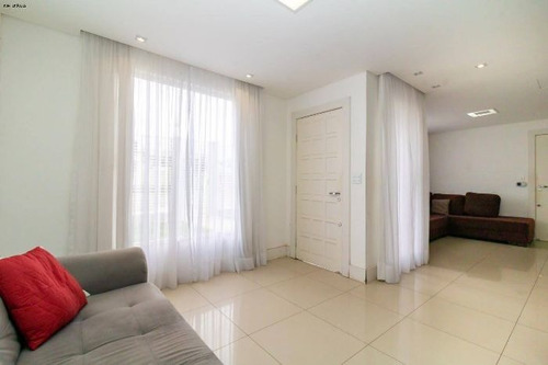 Casa À Venda Na Rua Major Inácio Gomes Da Costa, Uberaba, Curitiba - Pr - Liv-9843