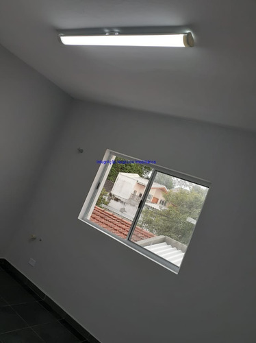 Imagem 8 de 11 de Sobreloja 34m², 02 Banheiros. Excelente Localização Á 6 Minutos Andando Para A Estação Do Metrô Eucaliptos; Entre A Rua Dos Chanés. - 21080403 - 69921940