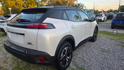 Peugeot 2008 1.0T Gt