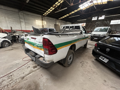 Toyota Hilux 2.4 Tdi Cabina Simple Chocado No Volcado Funcio