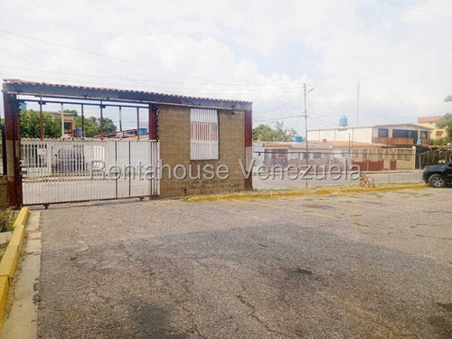 Gisselle Lobo Tiene En Venta Hermoso Apartamento Remodelado Al Oeste De Barquisimeto Posee 3 Habitaciones 2 Baños Con Todos Los Servicios Basicos 2 5 1 9 7 0 4
