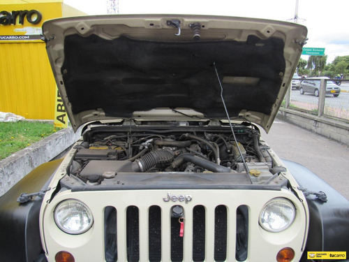 Imagen 25 de 25 de Jeep Wrangler 3.8 Sport