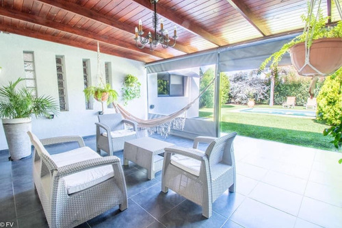 Venta Casa Funes Cantegril 2 Dormitorios Pileta
