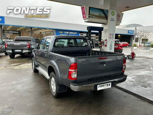 Toyota Hilux Srv