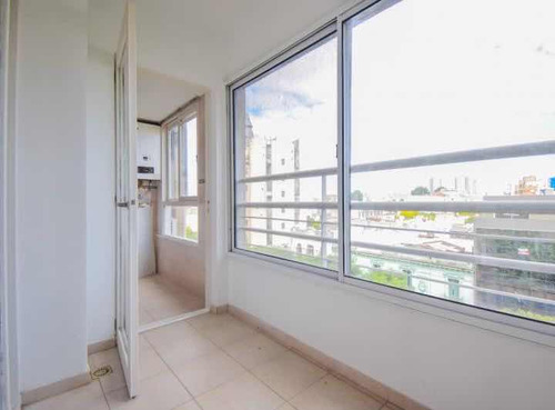 Departamento 2 Dormitorios Av. Belgrano 3200