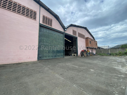 Galpones En Venta Conjunto Cerrado Vigilancia 24 Horas Con Area De Oficinas Avenida Moyetones Zona Industrial Iii Barquisimeto Lara Dl